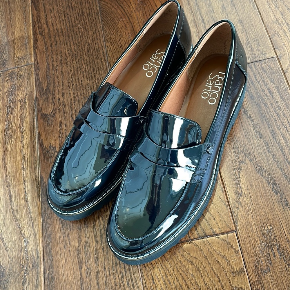 Franco Sarto lug sole loafers Size 6.5 NEW black patent